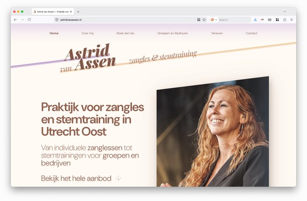 Screenshot van de homepage van Astrid
